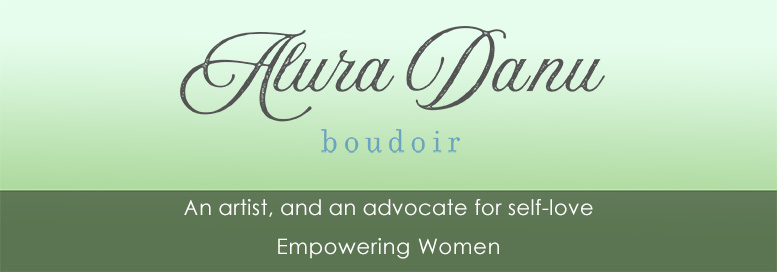 an artist, and an advocate for self-love - Empowering women - Alura Floyd photography